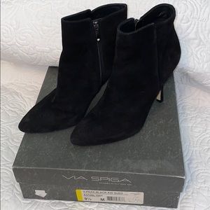 Via Spiga V Peak suede ankle booties